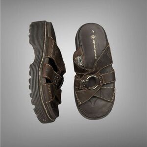 Skechers women’s Brown Sandals